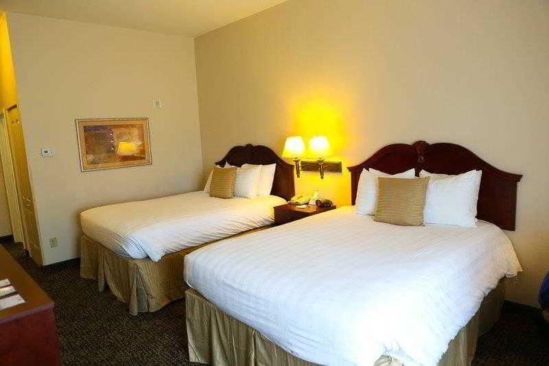 Country Inn & Suites By Radisson, Midway - Tallahassee West מראה חיצוני תמונה