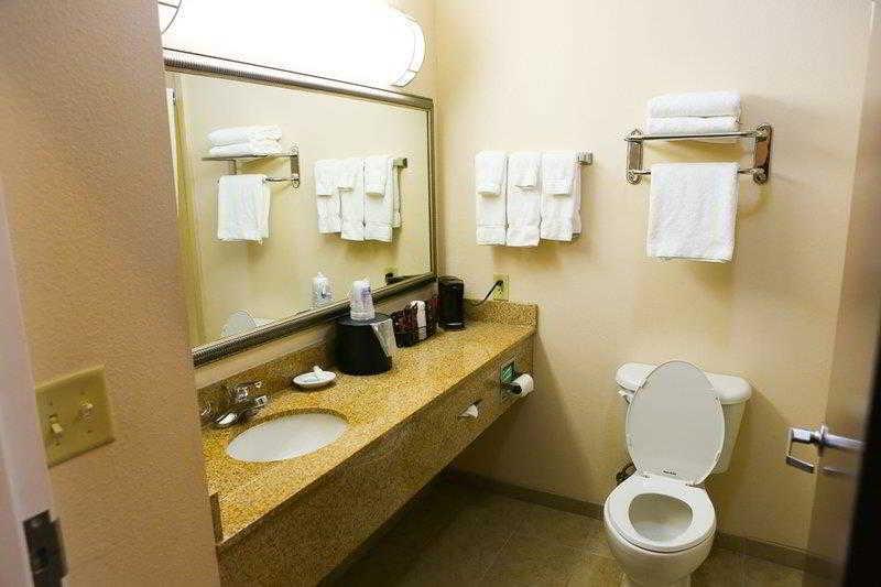 Country Inn & Suites By Radisson, Midway - Tallahassee West מראה חיצוני תמונה